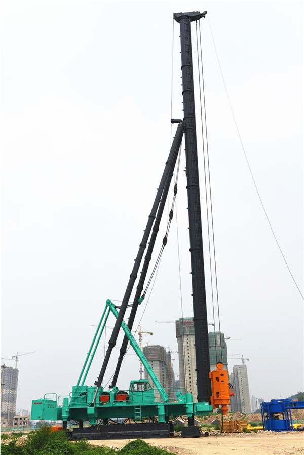 涓婃搗涓婂伐涓夎醬娣辨悈閽繪満